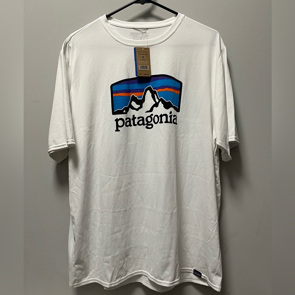 Patagonia Men Shirt 🤍